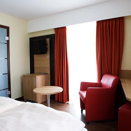 Hotel La Baia Cochem Bagian luar foto