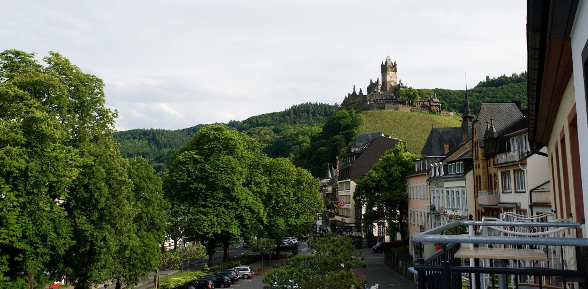 Hotel La Baia Cochem Bagian luar foto
